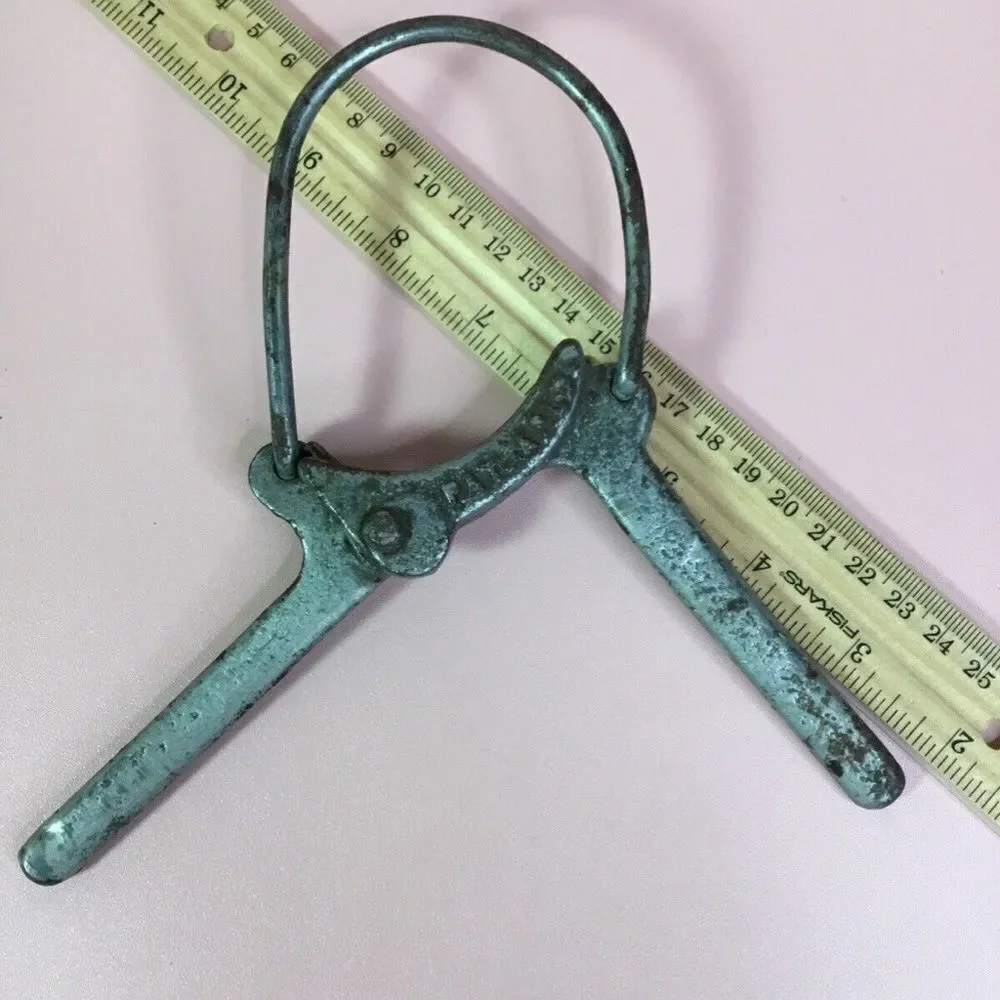 Vintage Antique Rustic Primitive Cast Iron Stockland Jar Sealer Spec Co. MPLS‎